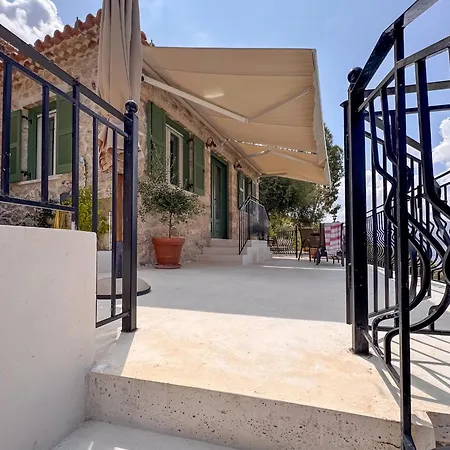Panta'kei Villa *