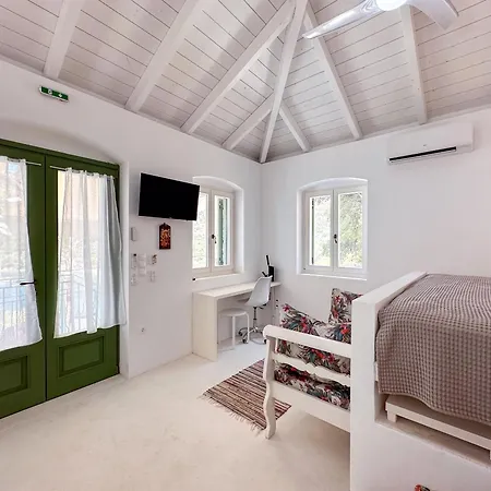 Panta'kei Stavros (Ithaka)